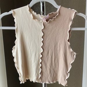 Bailey Rose tank-top. Size medium. Colorblock cream/taupe.